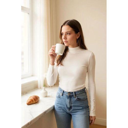 Kadın Beyaz Parmak Geçmeli Uzun Kollu Body Esnek Fit Bluz