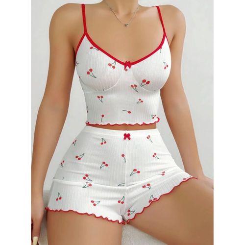 Kadın Vişne Motifli Dantel Askılı Şortlu Rahat Pijama Takımı