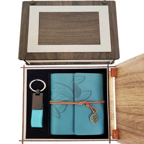 Özel Ahşap Kutulu Mavi Deri Defter Ve Anahtarlık Seti