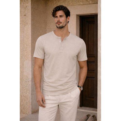 Edgar Regular Fit 3 Düğmeli Pat Flamlı Suprem Kumaş Pis Yaka Erkek T-Shirt - Çakıl