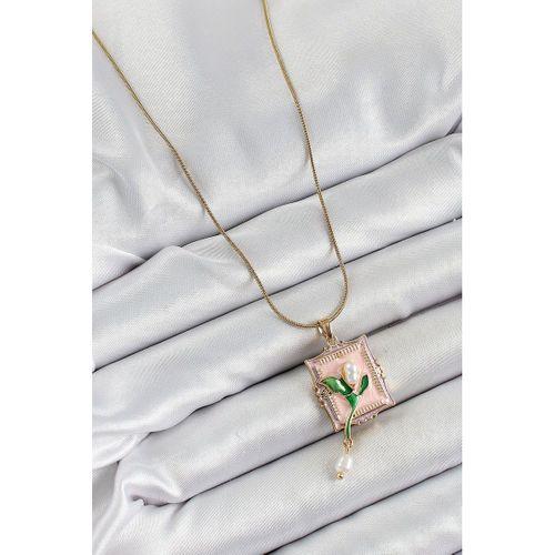 316L Çelik Zincir Pembe Sanatsal Portre Sallantılı İnci Detaylı Lale Model Gold Renk Kadın Kolye