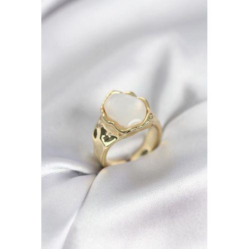 Gold Renk Beyaz Taşlı Vintage Kadın Yüzük