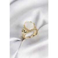 Gold Renk Beyaz Taşlı Vintage Kadın Yüzük