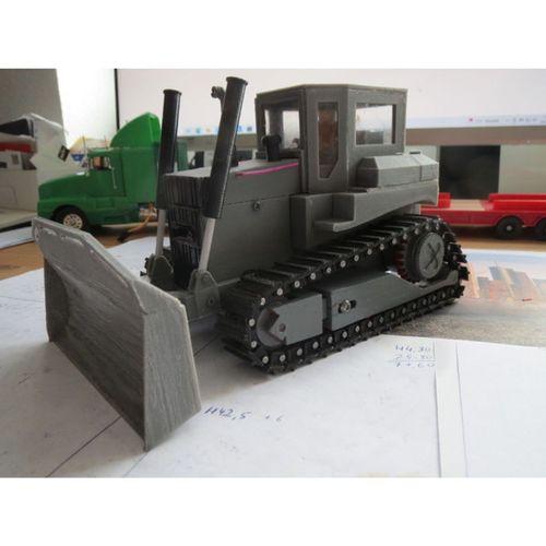 Dozer 1 32 (Bu ürün Sadece Plastik parçadır - Almadan Önce Soru Sorabilirsiniz)