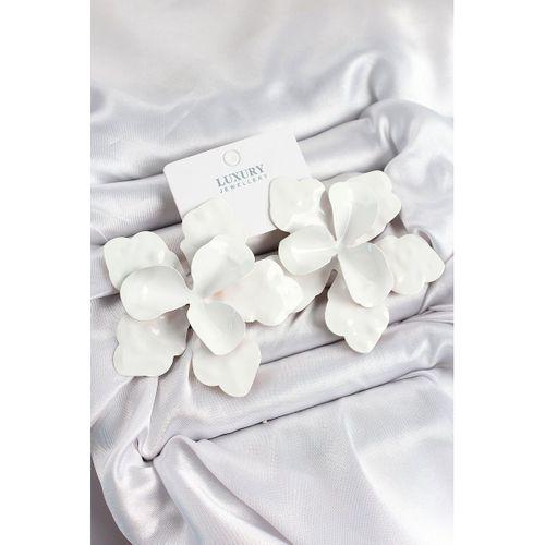 Pirinç Beyaz Çiçek Model Kadın Küpe
