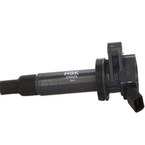 Ateşleme Bobi̇ni̇ Corolla 1.4-1.6Vvti̇-1.8 02 Auri̇s 1.4Vvti̇ 07 Avensi̇s 1.6Vvti̇-1.8 Si̇ri̇on Ngk 48107