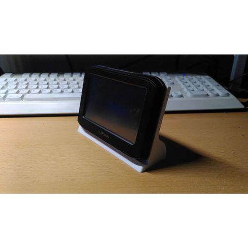Garmin zūmo 396 Masaüstü Standı (Bu ürün Sadece Plastik parçadır - Almadan Önce Soru Sorabilirsiniz)