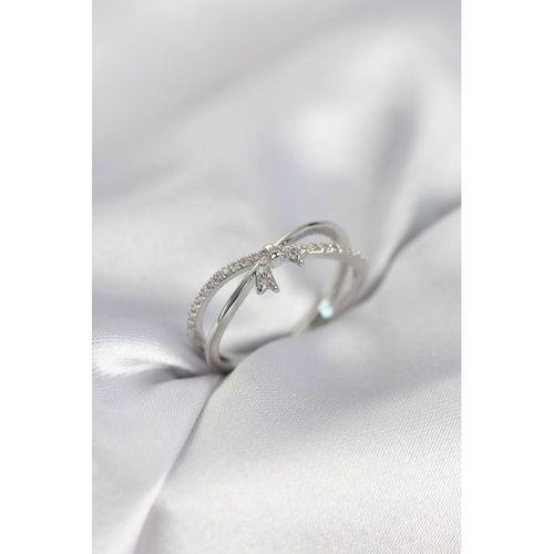 Gümüş Renk Zirkon Taşlı Fiyonk Model Kadın Yüzük