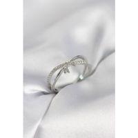 Gümüş Renk Zirkon Taşlı Fiyonk Model Kadın Yüzük