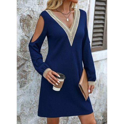 Kadın Uzun Kollu Omuzdan Açık V Dantel Yakalı Mini Waffle Elbise