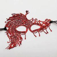 Kırmızı Dantel Masquerade Maskesi
