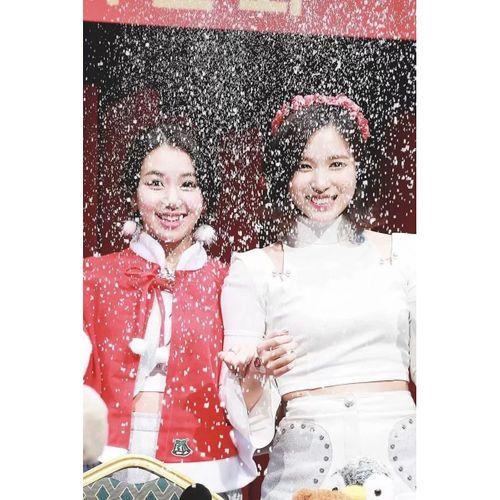 5 Adet Max Kar Köpüğü Spreyi, Eriyen Kar Taneleri, Parti Köpük Karı Yapar Kar Yağdıran Sprey 5x300 ml