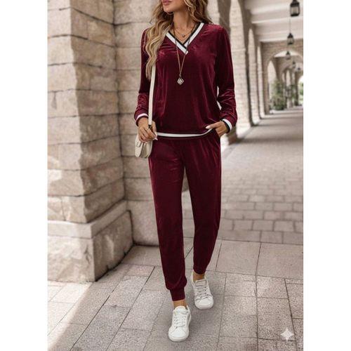 Kadın Uzun Kollu V Yaka Kadife Bluz Ve Pantolon Ikili Takım