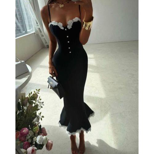 Kadın Güpür Dantel Detaylı Gizli Fermuarlı Midi Boy Elbise