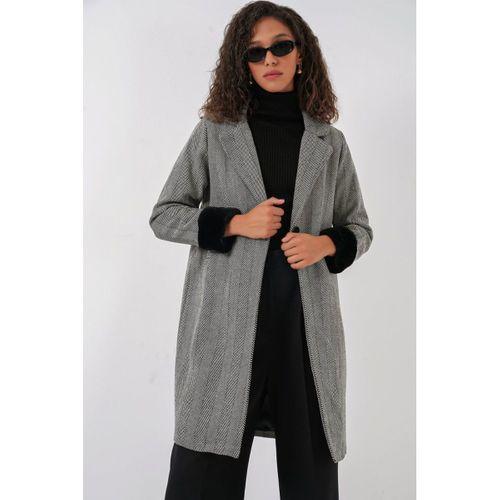 9085 Balık Sırtı Kaşe Kaban - D. Siyah