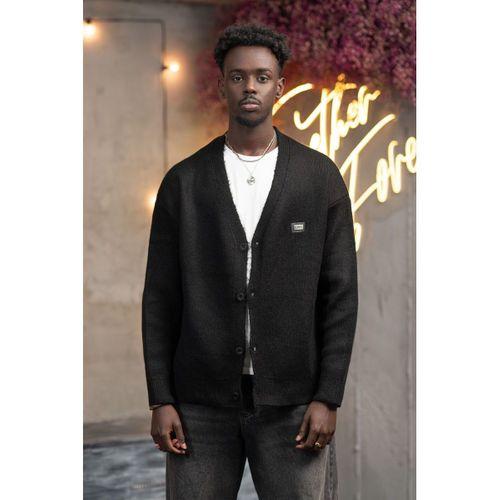 Oversize V Yaka Düğme Kapamalı Salaş Model Hırka