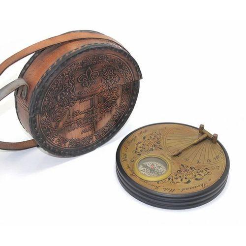 Deri Kılıflı Pirinç Pusula