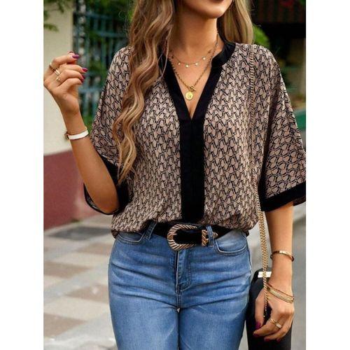 Kadın Kısa Kollu önden şerit Detaylı Desenli Sandy Bluz