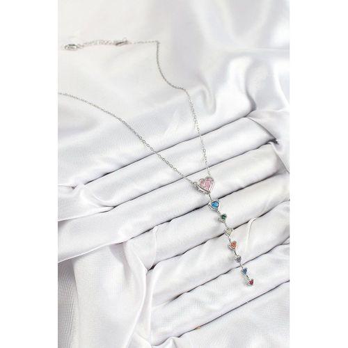 Pirinç Renkli Zirkon Taşlı Kalp Model Gümüş Renk Kadın Y Kolye