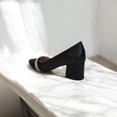 Fiyra 7034 Siyah Cilt Taşlı 5 cm Kalın Kare Bayan Topuklu Ayakkabı