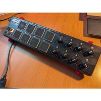 AKAI LPD8 Dayanıklı Stand (Bu ürün Sadece Plastik parçadır - Almadan Önce Soru Sorabilirsiniz)