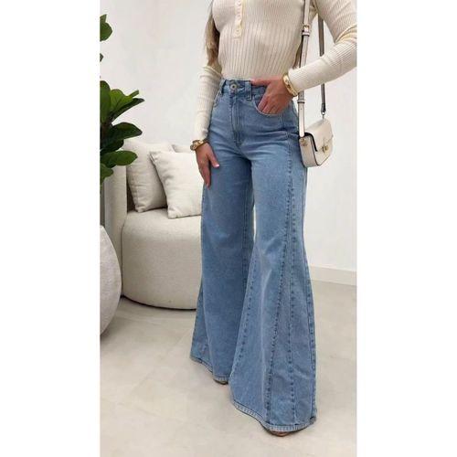 Kadın Yüksek Bel Paçaya Doğru Geniş Kesimli Kot Pantolon