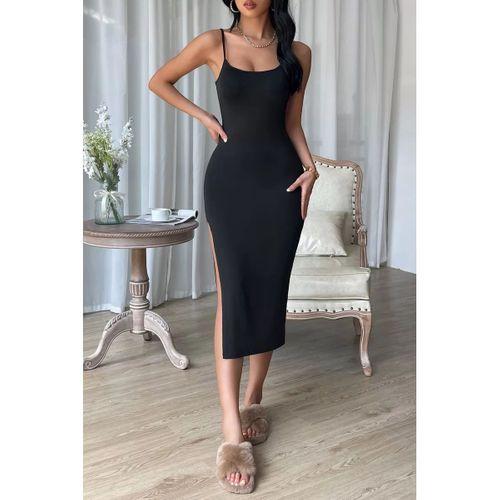 Kadın Siyah Yırtmaçlı Diz Altı Vücüdu Saran Gecelik