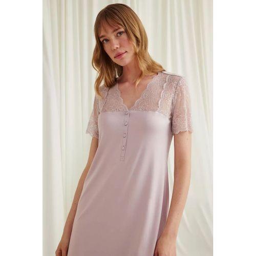 Yakası Kolu Omzu Ve Etek Ağzı Dantelli Önü Düğmeli Gecelik