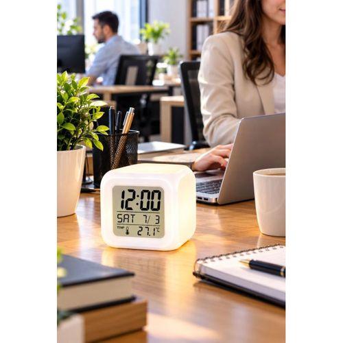 Modern Tasarımlı Küp Saat Led Aydınlatmalı Dijital Alarm Saati
