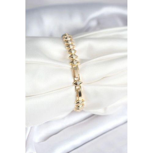 Pirinç Gold Renk Zirkon Taşlı Baklava Model Kadın Bileklik