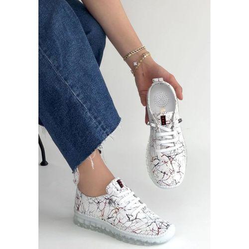 Kinte Beyaz Desenli Deri Bağcıklı Spor Ayakkabı