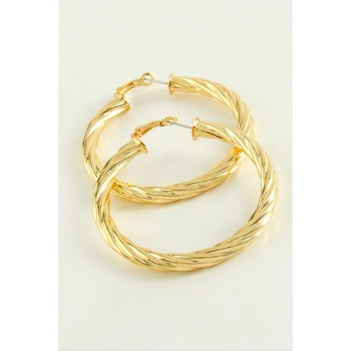 Burgulu Halka Küpe 6 cm