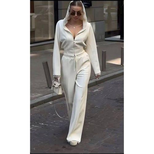 Kadın Dantel Işlemeli Kapüşon Detay Hırka Ve Ispanyol Paça Pantolon Ikili Takım