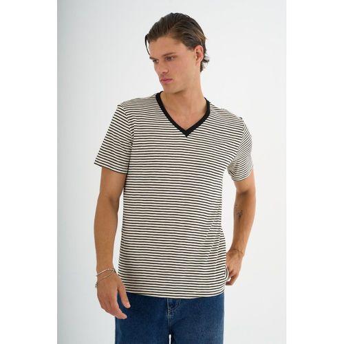 ALEXANDERGARDI V Yaka Çizgili T-shirt