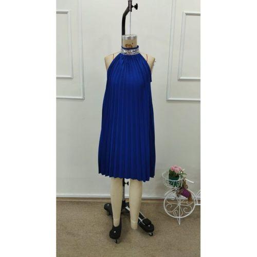 Kadın Balıkçı Yaka Omuzlardan Açık Pılelı Kısa Janjan Krep Elbise