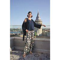 Yaprak Desenli Ve Dantelli 3'lü Pijama Takımı