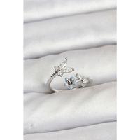 Pirinç Gümüş Renk Kelebek Model Kadın Yüzük