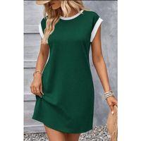 Kadın Kısa Kollu Yuvarlak Yakalı Kontrast Manset Detaylı Kısa Janjan Krep Elbise