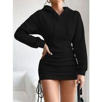 Kadın Uzun Kollu Kapşonlu Yandan Büzgülü Mini Viskon Iki Iplik Elbise