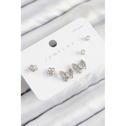 Pirinç Zirkon Taşlı Kelebek Model Gümüş Renk 925 Ayar Gümüş Çivi Kadın Küpe Set