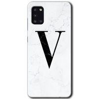 Potkal Hediye Fabrikası Samsung Galaxy A31 HD Baskılı Kılıf + 9D Tam Ekran Koruyucu - Beyaz Mermer Desenli V Harfi