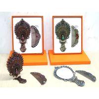 Tavuskuşu Katlanabilir Ayna Ve Tarak Seti Orta Boy