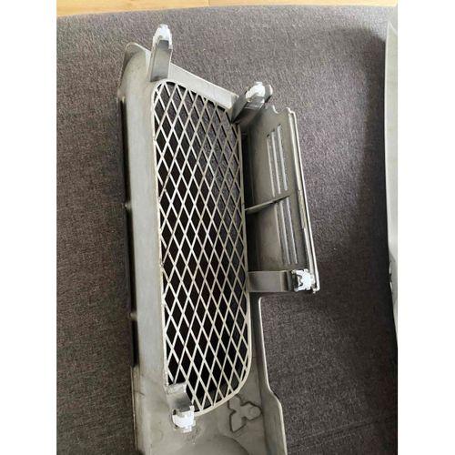 Mitsubishi Grille Clip (8. Gen Galant VR4) MR221507 - 5142480