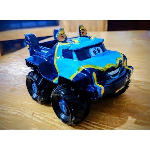 Buff canavar kamyonu (Batwheels gibi) – 6895138