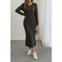 Kadın Uzun Kollu Bisiklet Yaka Yırtmaç Detay Triko Midi Boy Elbise