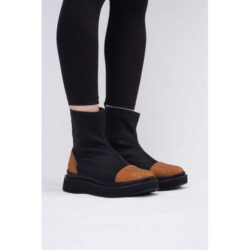 Afron Siyah Renkli Taba Deri Detaylı Taşlı Kışlık Kadın Bot