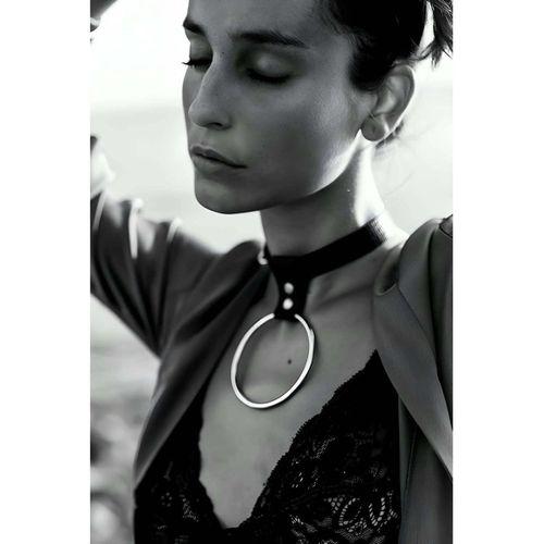 Büyük Halka Detaylı Şık Choker