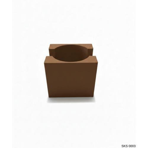 Kahverengi Kisiye Ozel Harf Sekilli Mini Dekoratif Saksi