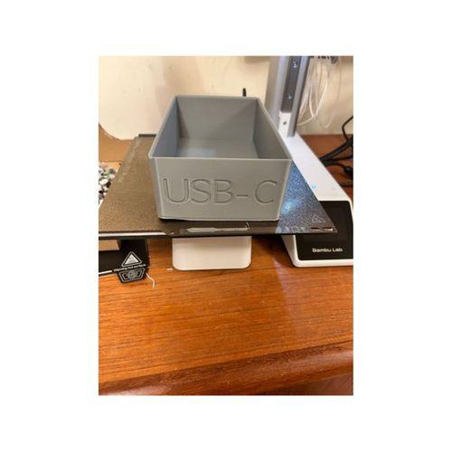 USB C Kabloları İçin Kutu (Bu ürün Sadece Plastik parçadır - Almadan Önce Soru Sorabilirsiniz)