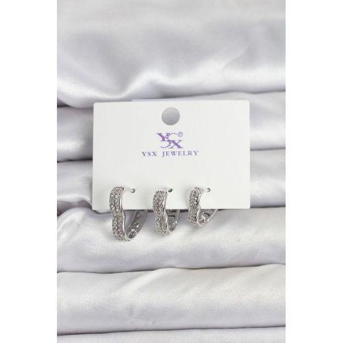 Gümüş Renk Pirinç Zirkon Taşlı Kalpli Kadın Küpe